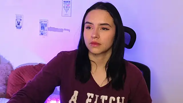 Emily Lindey online show from 04/15/26, 03:46