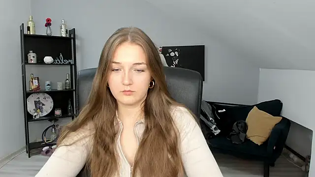 AnneWilsonn online show from 11/21/25, 04:44