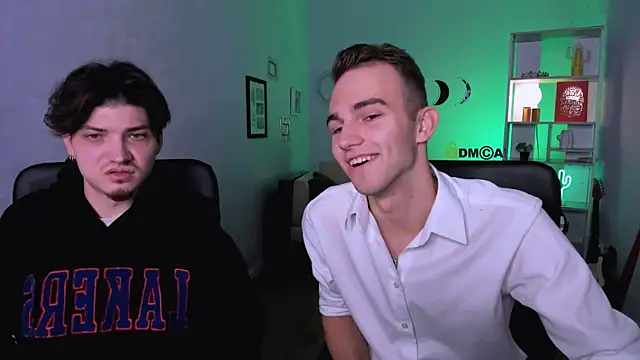 astren villo online show from 12/15/25, 01:15