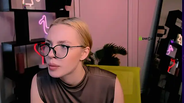 sendi cais online show from 11/22/25, 09:30