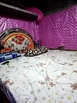 Snapshot of JYRR25 chatting on 04/04/26, 02:36 JYRR25 online show from 04/04/26, 02:36