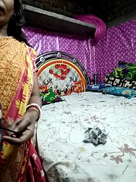 Snapshot of JYRR25 chatting on 04/06/26, 06:58 JYRR25 online show from 04/06/26, 06:58