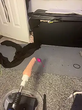 Snapshot of queenkelly1234 chatting on 11/12/25, 09:47 queenkelly1234 online show from 11/12/25, 09:47