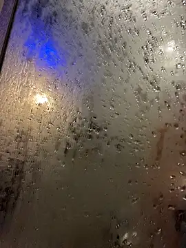 Snapshot of queenkelly1234 chatting on 11/20/25, 01:22 queenkelly1234 online show from 11/20/25, 01:22