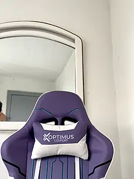 La-Gatiita-trans online show from 11/29/25, 02:09