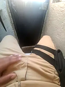 Snapshot of Raczos chatting on 02/08/26, 03:59 Raczos online show from 02/08/26, 03:59