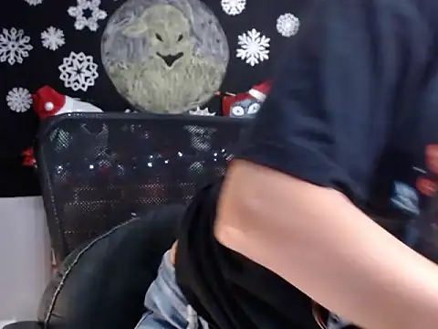 Lucyy Naugthy online show from 11/26/25, 01:12