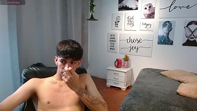 AmethystShadow17 online show from 11/29/25, 07:28