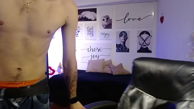 Snapshot of AmethystShadow17 chatting on 03/11/26, 08:26 AmethystShadow17 online show from 03/11/26, 08:26