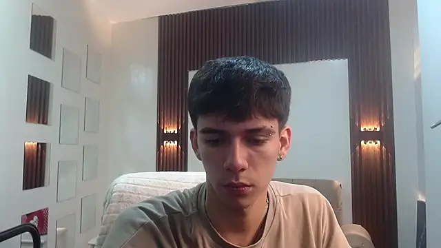 Snapshot of AmethystShadow17 chatting on 03/26/26, 08:14 AmethystShadow17 online show from 03/26/26, 08:14