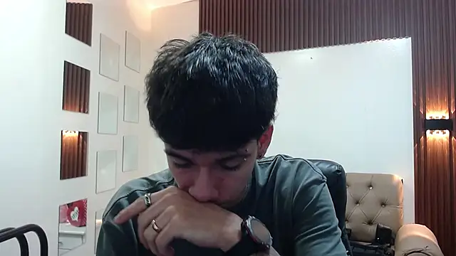 Snapshot of AmethystShadow17 chatting on 03/27/26, 08:08 AmethystShadow17 online show from 03/27/26, 08:08