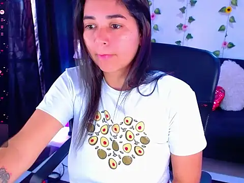 Snapshot of HaannaAGT chatting on 11/01/25, 04:09 HaannaAGT online show from 11/01/25, 04:09