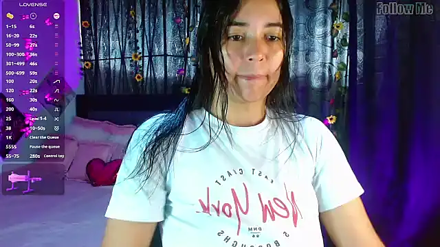 Snapshot of HaannaAGT chatting on 11/13/25, 07:13 HaannaAGT online show from 11/13/25, 07:13