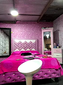 LilithBrithasotf32 online show from 12/03/25, 10:57