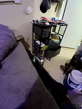 whateveruwanthowever online show from 10/27/25, 01:09