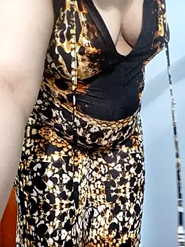 Snapshot of Notila-68 chatting on 10/27/25, 11:20 Notila-68 online show from 10/27/25, 11:20