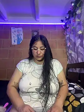 kassandra luxury online show from 10/27/25, 04:27