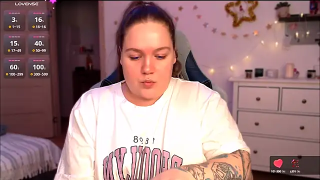 SummerTina online show from 01/10/25, 06:17