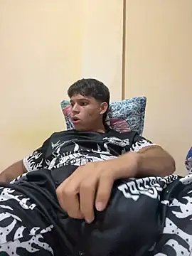 Snapshot of Michael_black01 chatting on 04/05/26, 07:55 Michael black01 online show from 04/05/26, 07:55