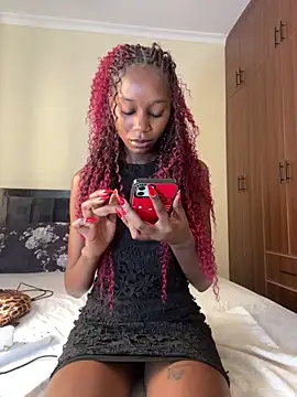 Snapshot of NyahHeat chatting on 03/21/26, 11:26 NyahHeat online show from 03/21/26, 11:26