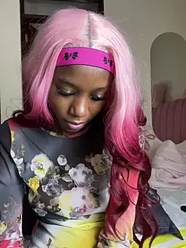 Snapshot of NyahHeat chatting on 04/12/26, 03:17 NyahHeat online show from 04/12/26, 03:17