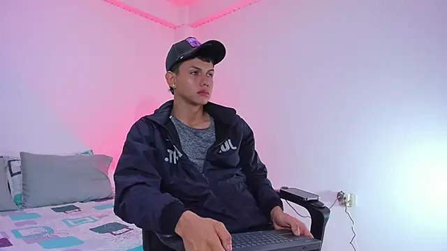 Axel Cody  online show from 10/28/25, 11:36