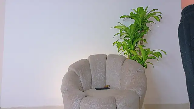 Snapshot of Axel_Cody_ chatting on 05/27/26, 01:30 Axel Cody online show from 05/27/26, 01:30