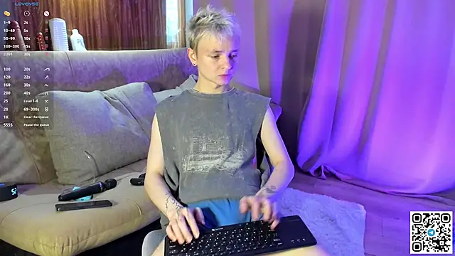 Snapshot of Logan_mett chatting on 03/23/26, 08:51 Logan mett online show from 03/23/26, 08:51