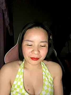 Listen-ly online show from 11/17/25, 04:57