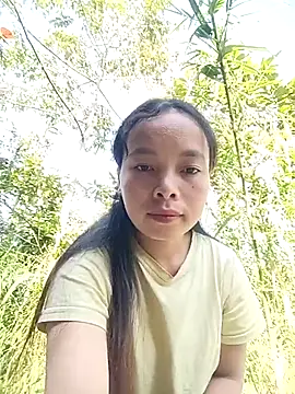 Snapshot of Nguyet2k4 chatting on 11/27/25, 05:09 Nguyet2k4 online show from 11/27/25, 05:09