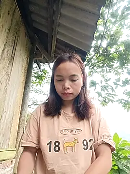 Snapshot of Nguyet2k4 chatting on 01/07/26, 12:57 Nguyet2k4 online show from 01/07/26, 12:57