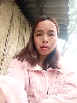 Snapshot of Nguyet2k4 chatting on 02/01/26, 01:37 Nguyet2k4 online show from 02/01/26, 01:37