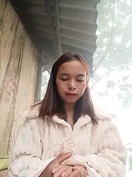 Snapshot of Nguyet2k4 chatting on 02/08/26, 01:31 Nguyet2k4 online show from 02/08/26, 01:31