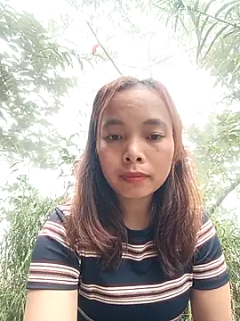 Snapshot of Nguyet2k4 chatting on 02/23/26, 05:27 Nguyet2k4 online show from 02/23/26, 05:27