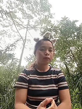 Snapshot of Nguyet2k4 chatting on 03/11/26, 08:20 Nguyet2k4 online show from 03/11/26, 08:20