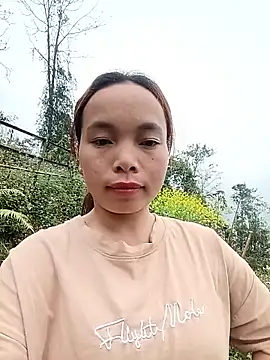 Snapshot of Nguyet2k4 chatting on 03/13/26, 02:40 Nguyet2k4 online show from 03/13/26, 02:40