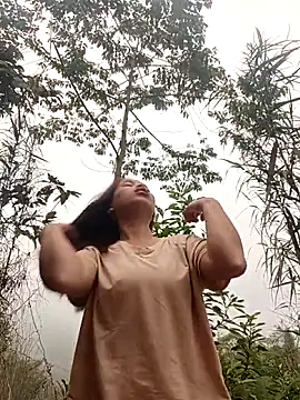 Snapshot of Nguyet2k4 chatting on 03/28/26, 11:48 Nguyet2k4 online show from 03/28/26, 11:48