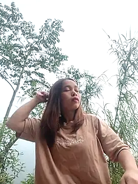 Snapshot of Nguyet2k4 chatting on 04/03/26, 11:03 Nguyet2k4 online show from 04/03/26, 11:03