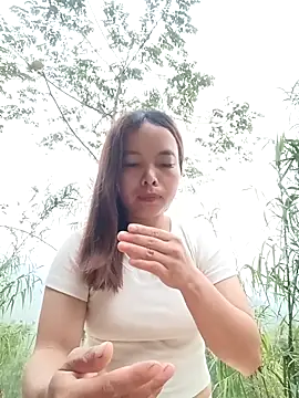 Snapshot of Nguyet2k4 chatting on 04/23/26, 10:56 Nguyet2k4 online show from 04/23/26, 10:56