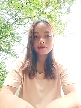 Snapshot of Nguyet2k4 chatting on 04/25/26, 12:57 Nguyet2k4 online show from 04/25/26, 12:57