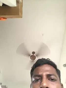 Snapshot of Vickyins480000 chatting on 10/27/25, 06:06 Vickyins480000 online show from 10/27/25, 06:06