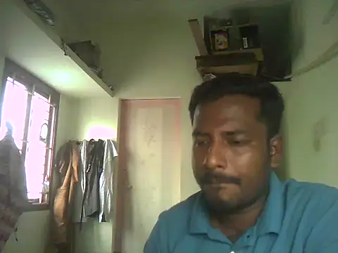 Snapshot of Vickyins480000 chatting on 11/15/25, 08:55 Vickyins480000 online show from 11/15/25, 08:55