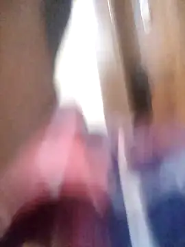 Snapshot of Vickyins480000 chatting on 11/18/25, 03:05 Vickyins480000 online show from 11/18/25, 03:05