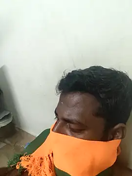 Snapshot of Vickyins480000 chatting on 11/25/25, 05:13 Vickyins480000 online show from 11/25/25, 05:13