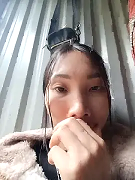 -Kem-01 online show from 11/21/25, 12:43