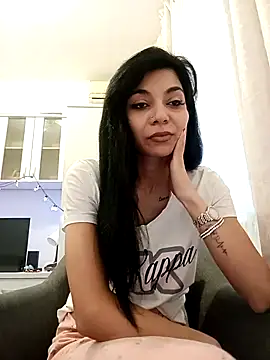 ReneeVoss online show from 12/19/25, 05:47