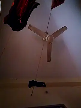 svk 05 online show from 11/12/25, 01:17