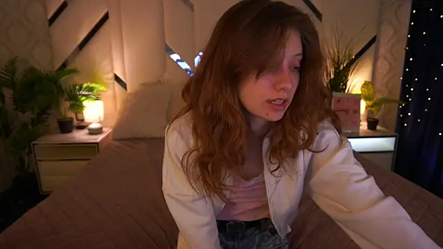 Snapshot of CuteeFoxy chatting on 02/09/26, 02:21 CuteeFoxy online show from 02/09/26, 02:21