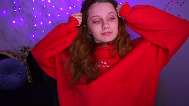 Snapshot of CuteeFoxy chatting on 03/04/26, 01:28 CuteeFoxy online show from 03/04/26, 01:28