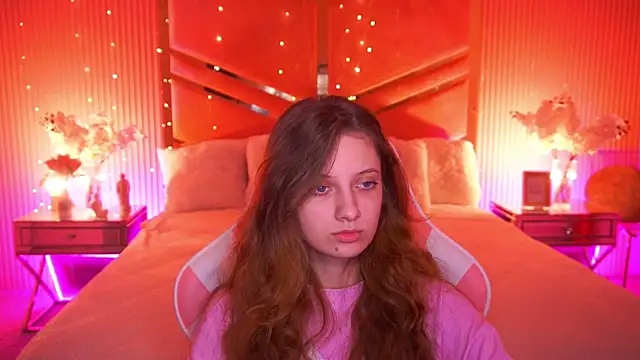 Snapshot of CuteeFoxy chatting on 04/10/26, 01:27 CuteeFoxy online show from 04/10/26, 01:27